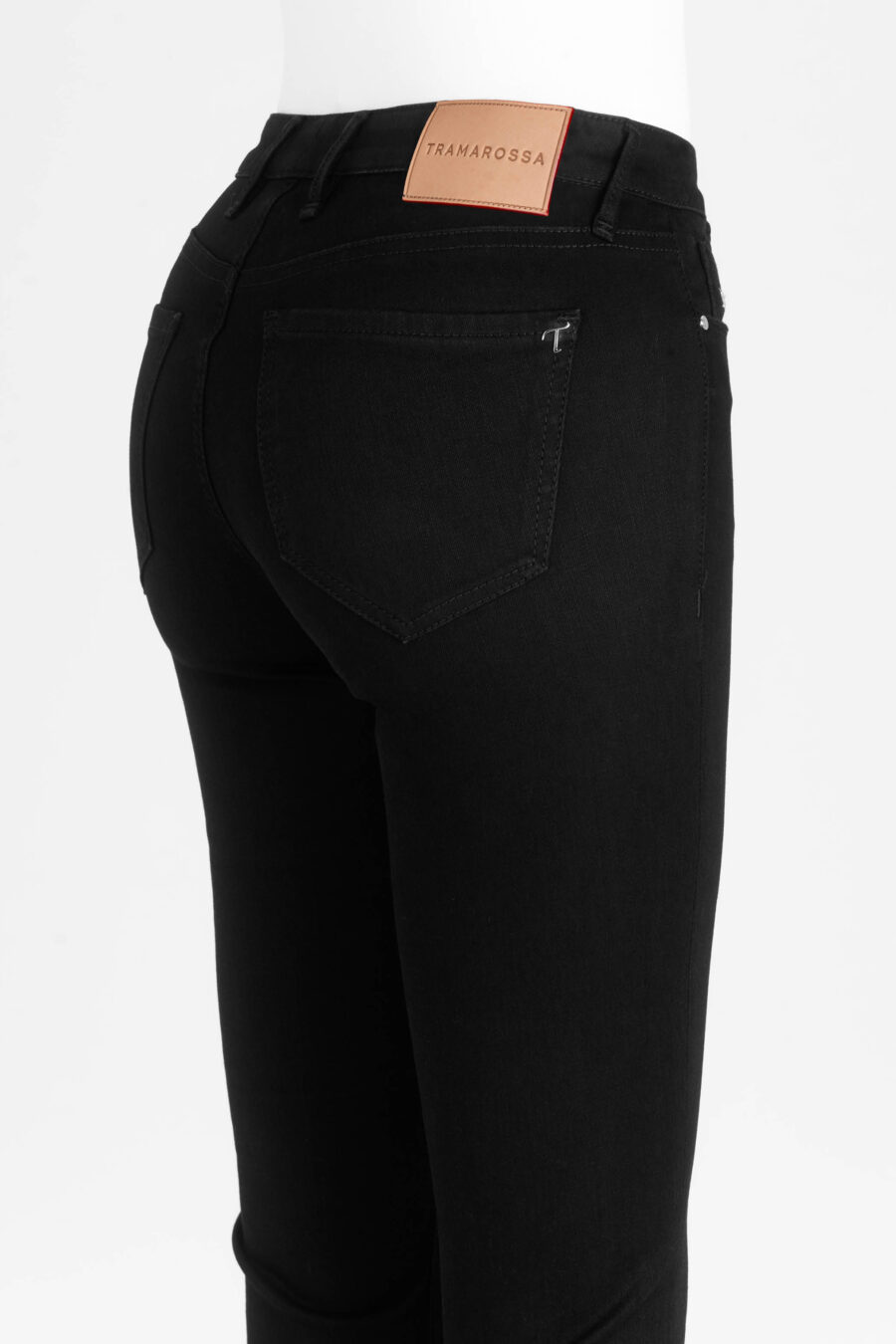 BIANCA FLARE CUT JEANS IN BLACK STRETCH DENIM - Image 7