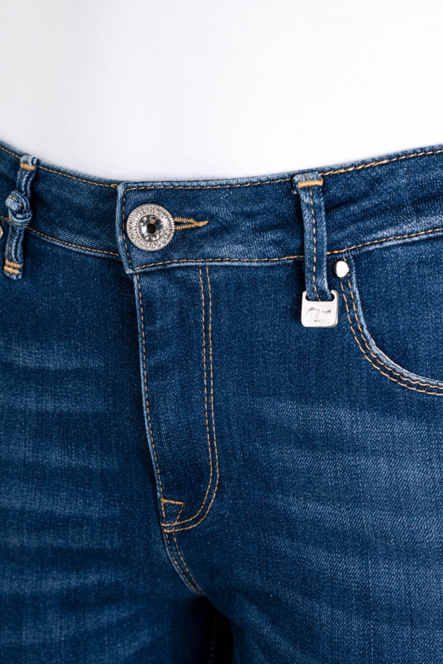 BIANCA SLIM SKINNY JEANS IN MEDIUM BLUE STRETCH DENIM - Image 9