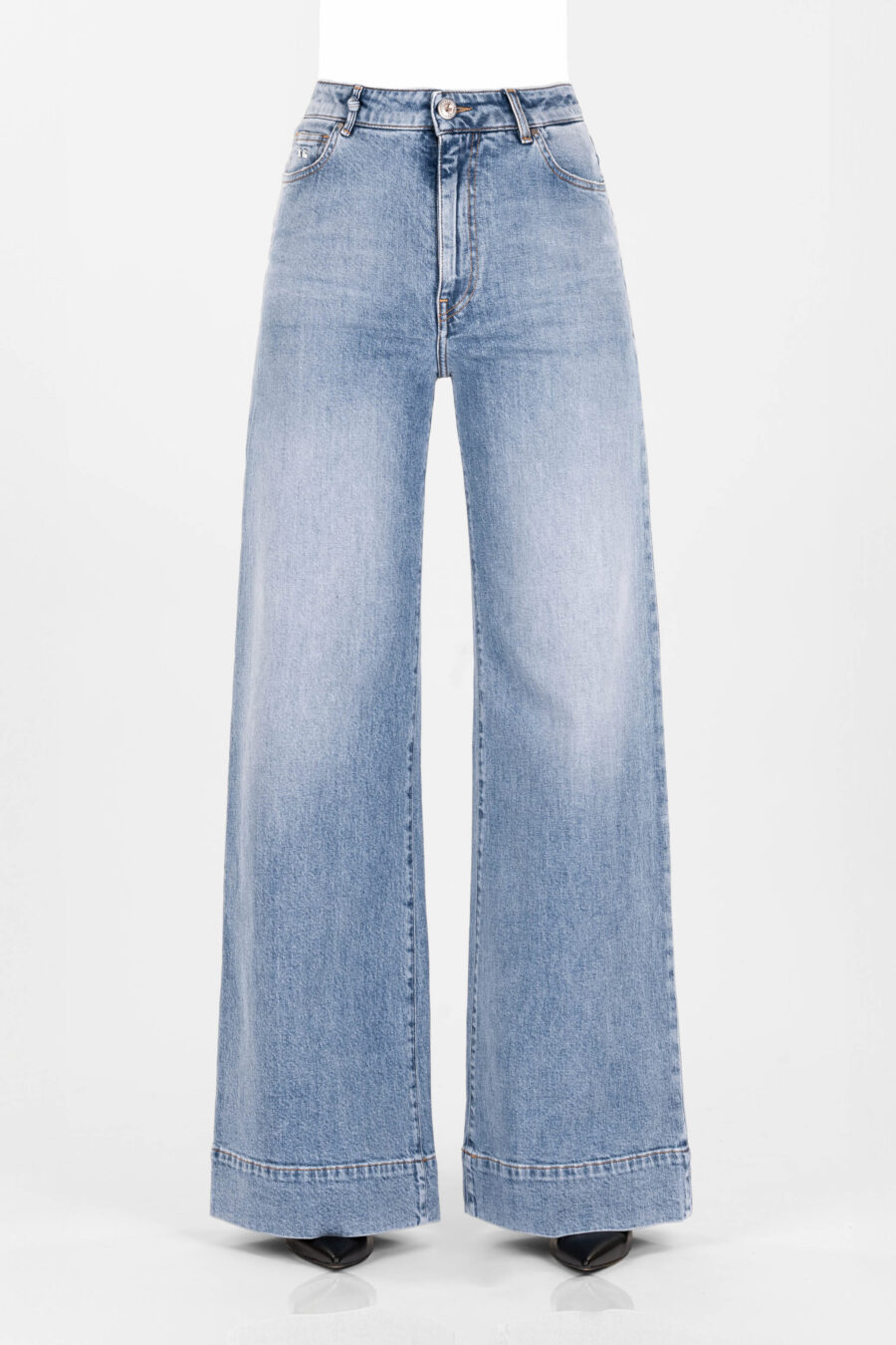 VIOLA WIDE LEG JEANS IN LIGHT BLUE DENIM - Image 6