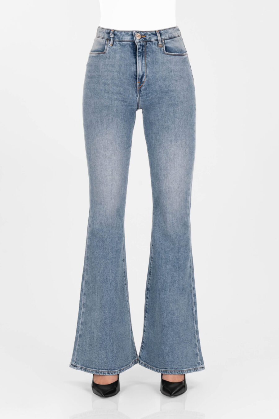 LAVINIA FLARE IN LIGHT BLUE DENIM - Image 4