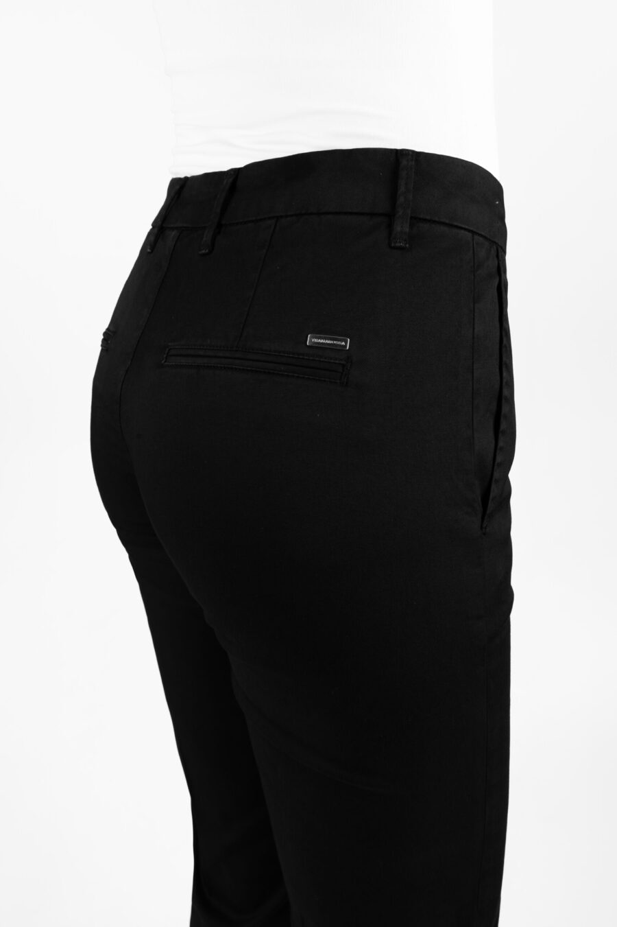ADELE SLIM BLACK DENIM PANTS - Image 9
