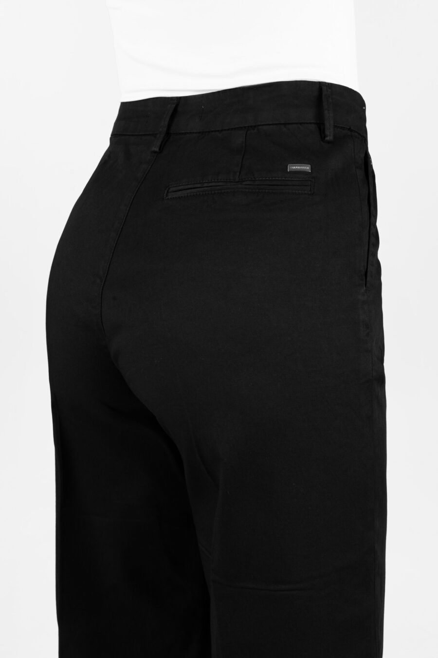 AURELIA WIDE LEG PANTS IN BLACK COTTON GABARDINE - Image 9