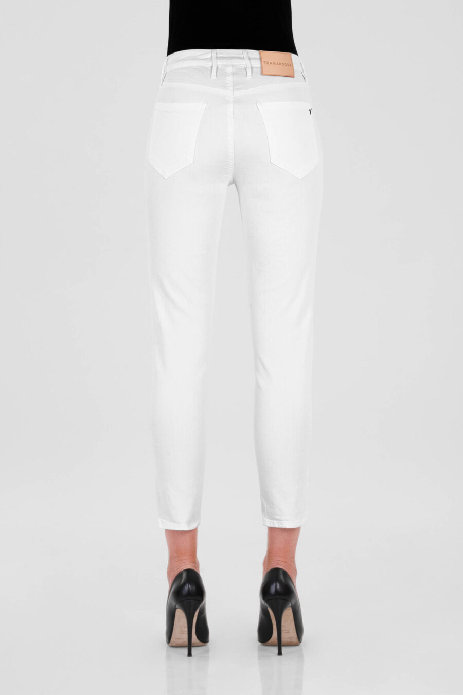 BIANCA CAPRI SKINNY STRETCH COTTON GABARDINE JEANS - Image 7