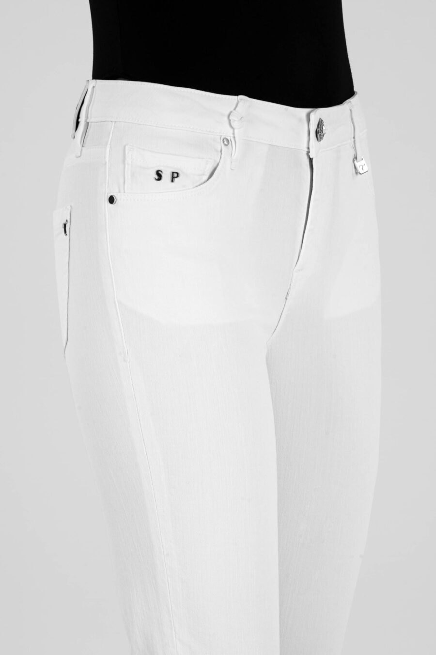 BIANCA CAPRI SKINNY STRETCH COTTON GABARDINE JEANS - Image 9