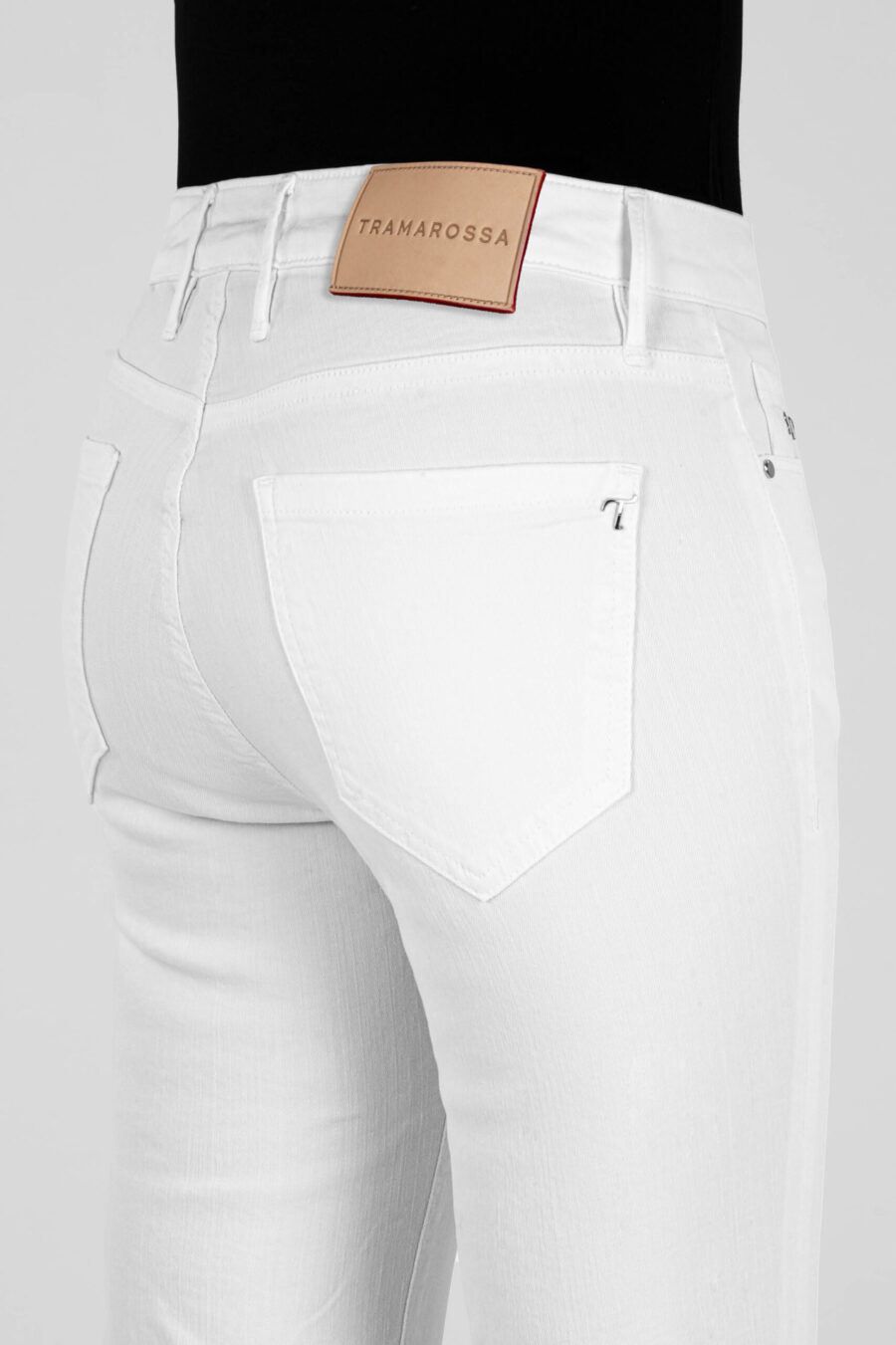 BIANCA CAPRI SKINNY STRETCH COTTON GABARDINE JEANS - Image 8