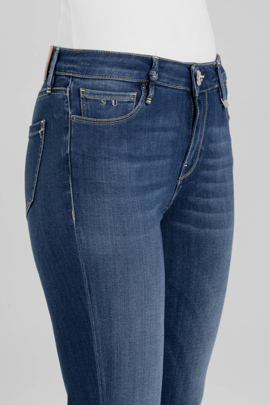 JEANS BIANCA CAPRI SKINNY IN DENIM STRETCH BLU MEDIO - immagine 8