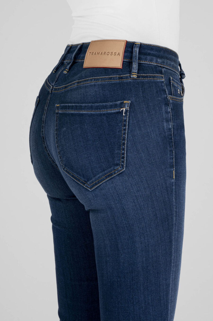 JEANS BIANCA FLARE CUT FLARE IN DENIM STRETCH BLU MEDIO - immagine 7