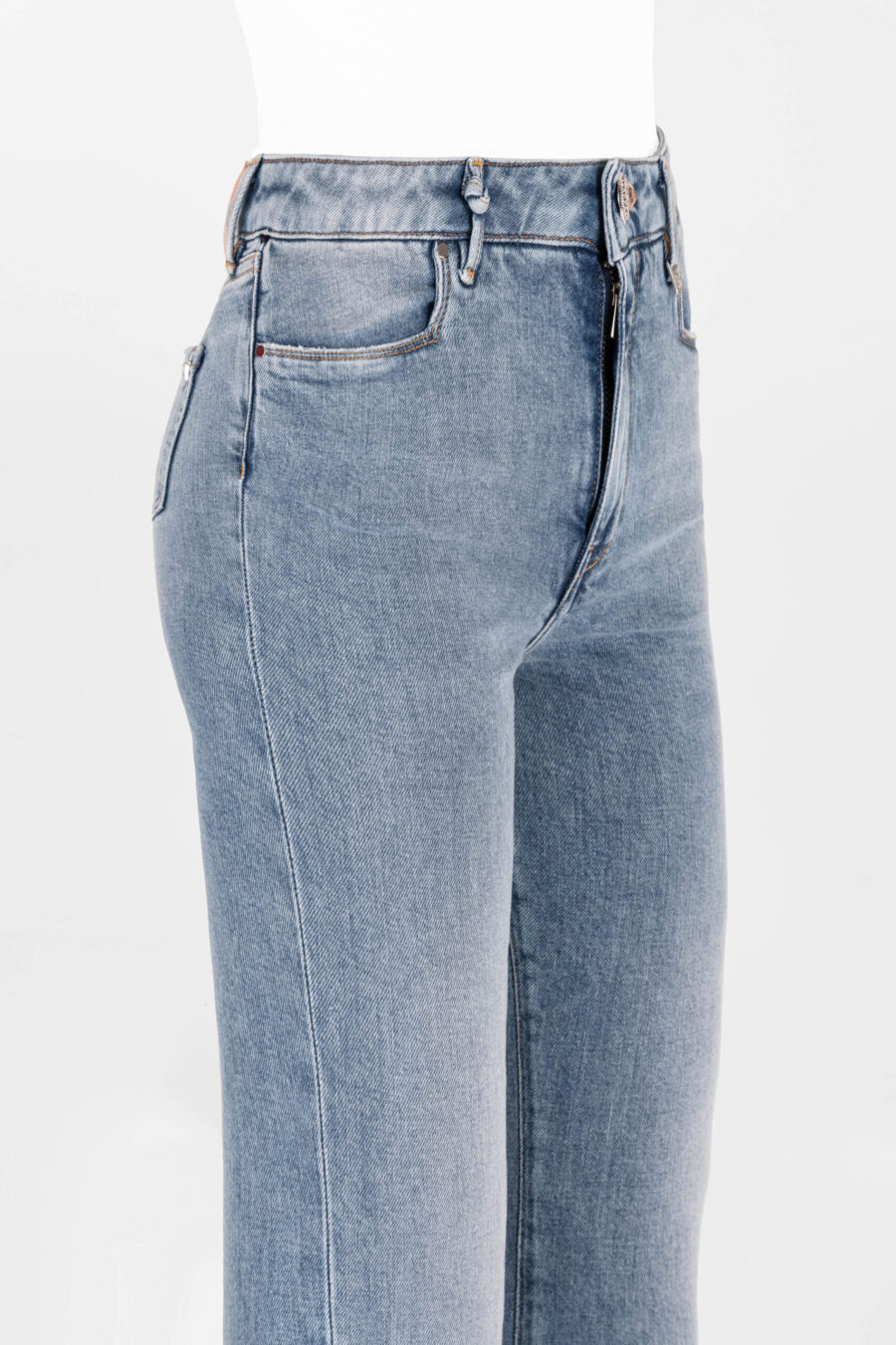 LAVINIA FLARE IN LIGHT BLUE DENIM - Image 7
