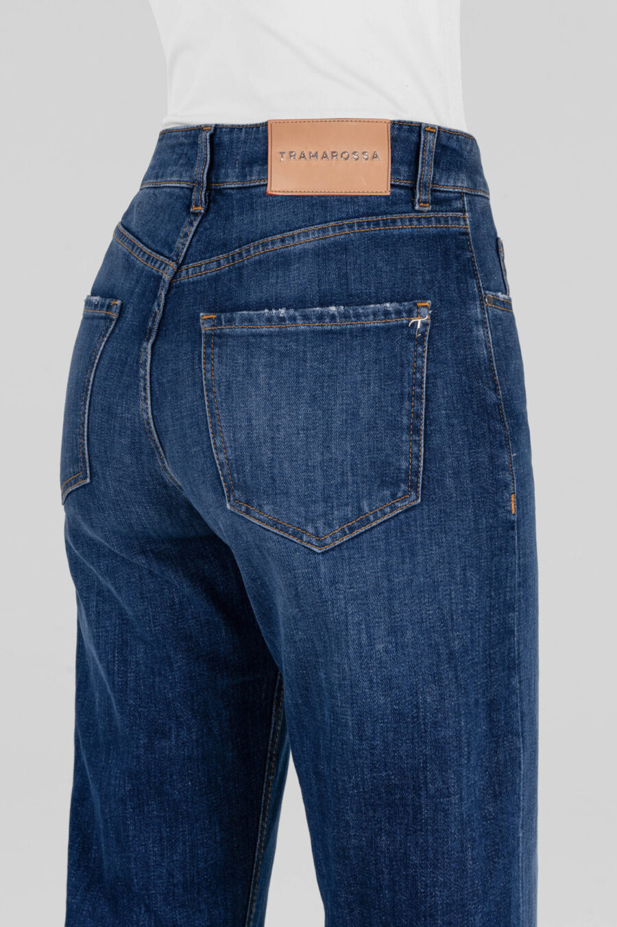 MONICA MUM JEANS IN MEDIUM BLUE DENIM - Image 8