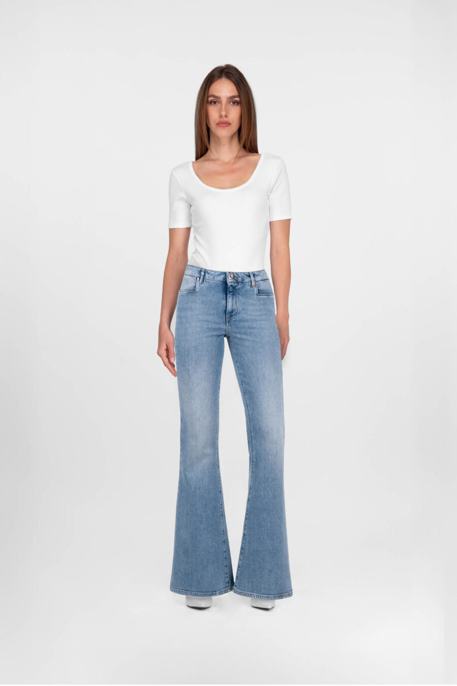 LAVINIA FLARE IN LIGHT BLUE DENIM - Image 2