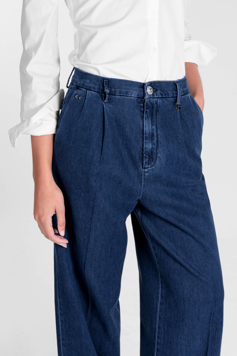 AURELIA WIDE LEG PANTS IN MEDIUM BLUE COTTON GABARDINE - Image 3