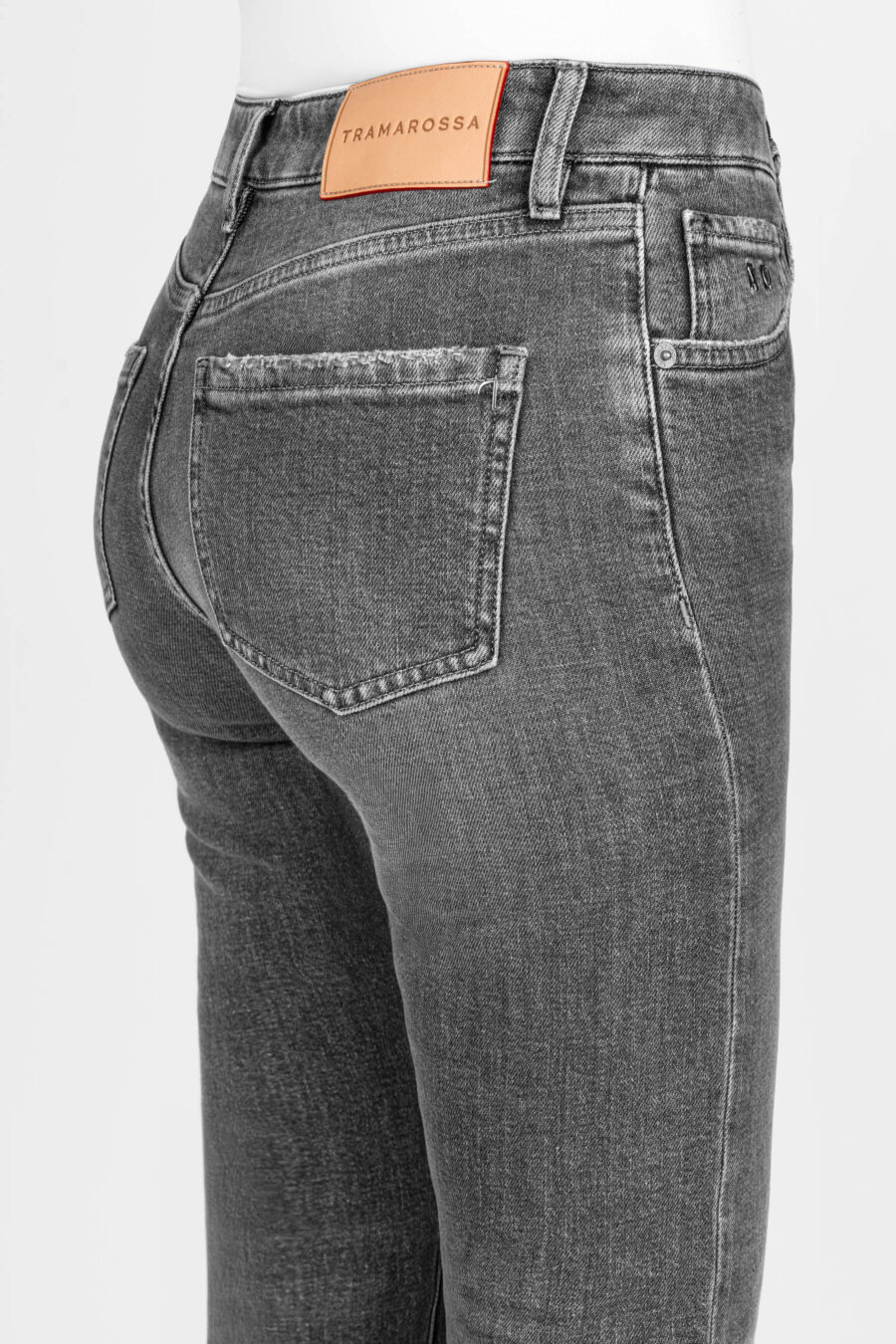 MONICA MUM JEANS IN BLACK DENIM - Image 6