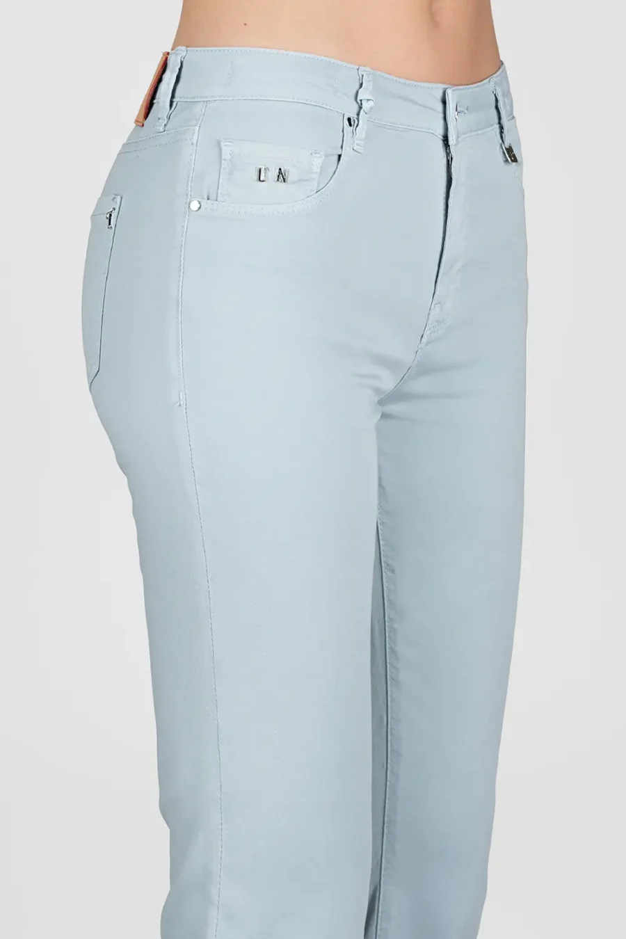 BIANCA FLARE CUT JEANS IN LIGHT BLUE COTTON - Image 4