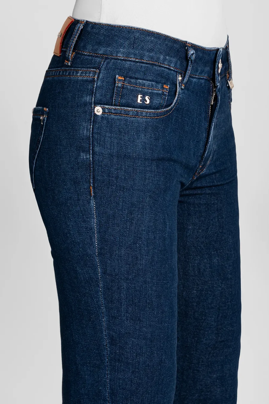 GRETA BOOTCUT JEANS IN DARK BLUE DENIM - Image 4